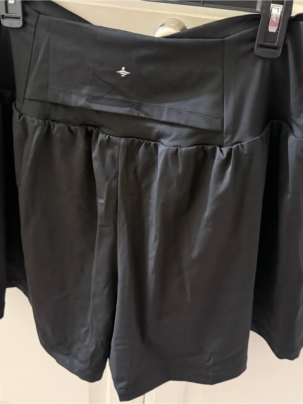 HALARA Black Skort with Branded Tag - Picture 6 of 13